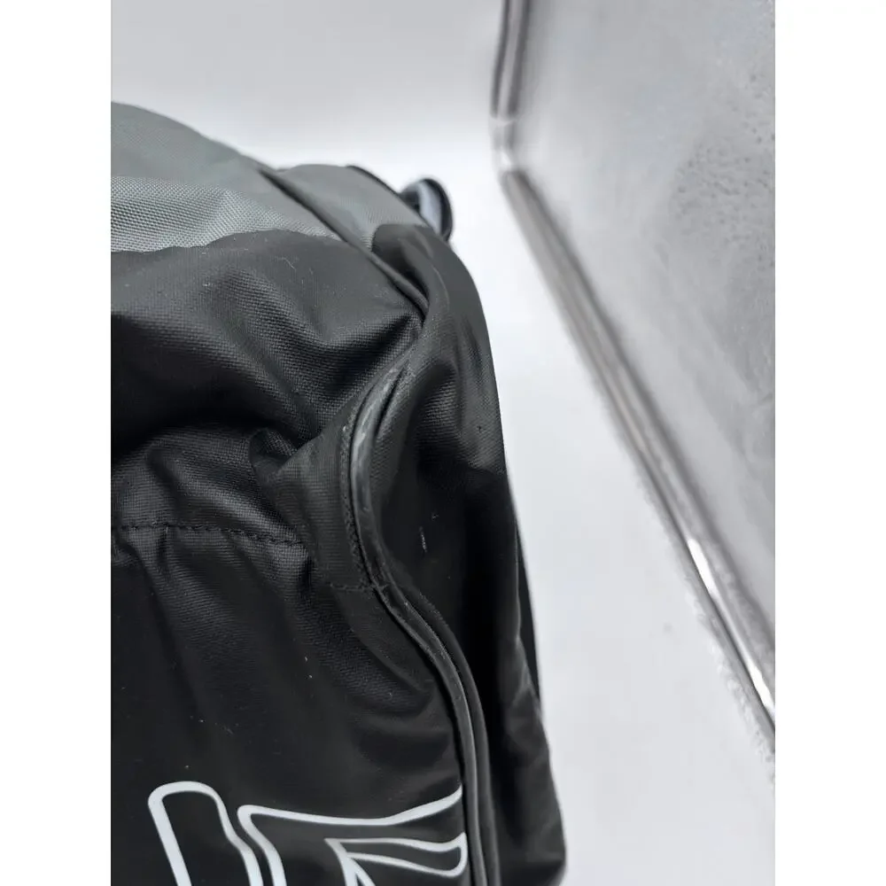 Under Armour Storm Duffel Bag Gym Workout Pockets Shoulder Carry Gray Black